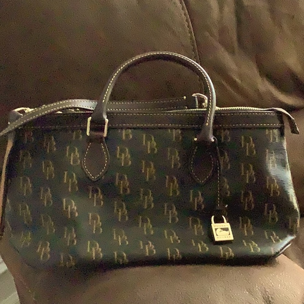 Dooney & Bourke Purse